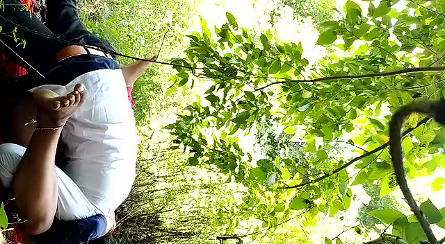 Village Couple Outdoor mms