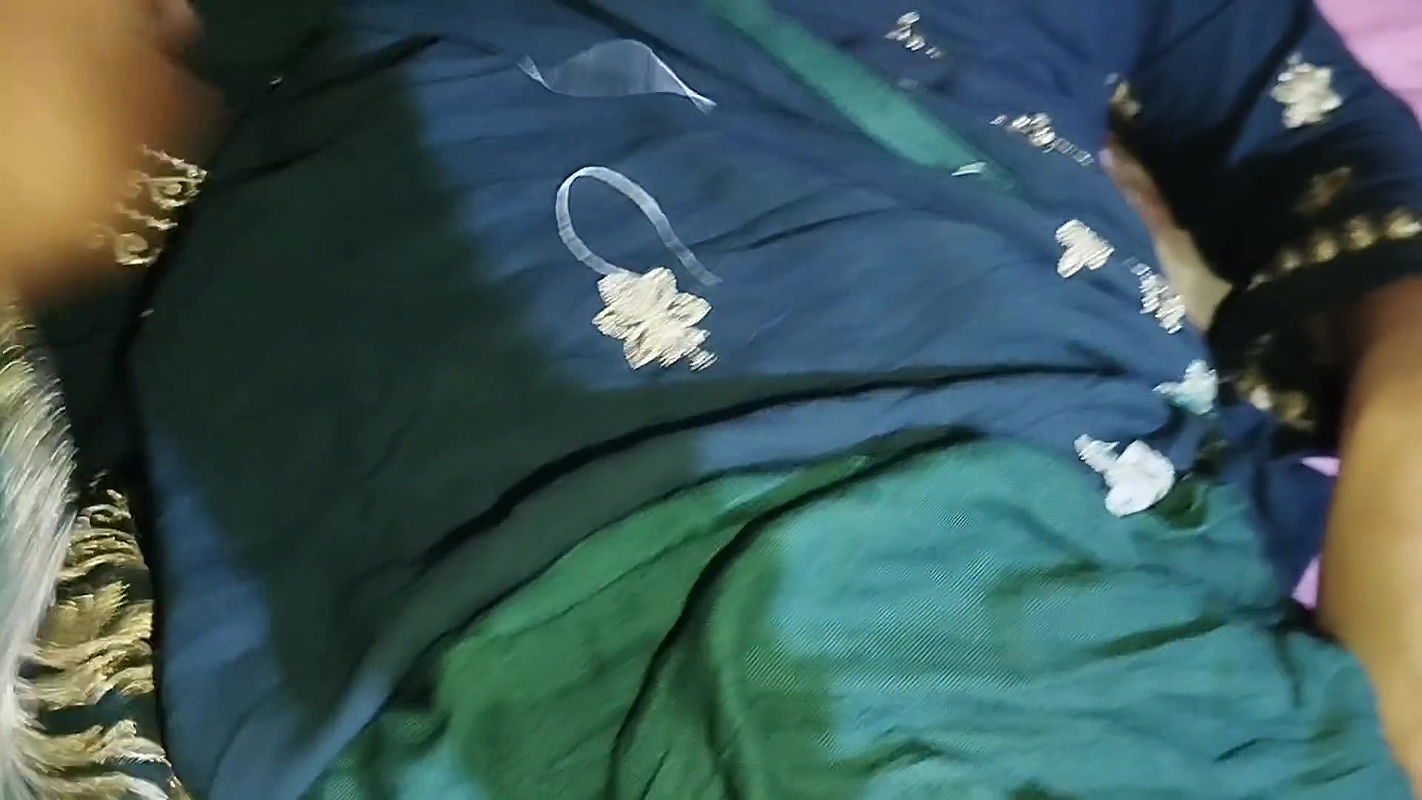 18 Teen Hot Bengali Beautiful Girl First Time Sex With A Big Cock Boy In A Room