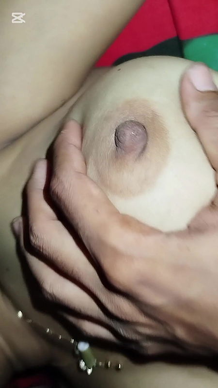 18 Years Hot Sexy Desi Indian Bhabhi Enjoyed Devar Ke Saat Kudai