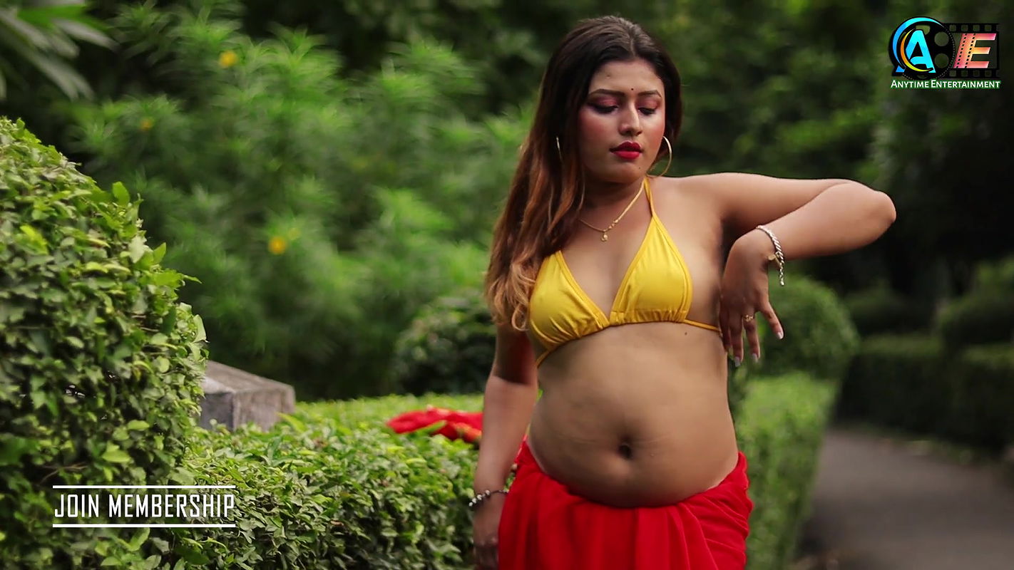 Exclusive Hot Bold Saree Video Shoot Model Urvashi Navel Show Saree Shoot Saree Fashion Shoot