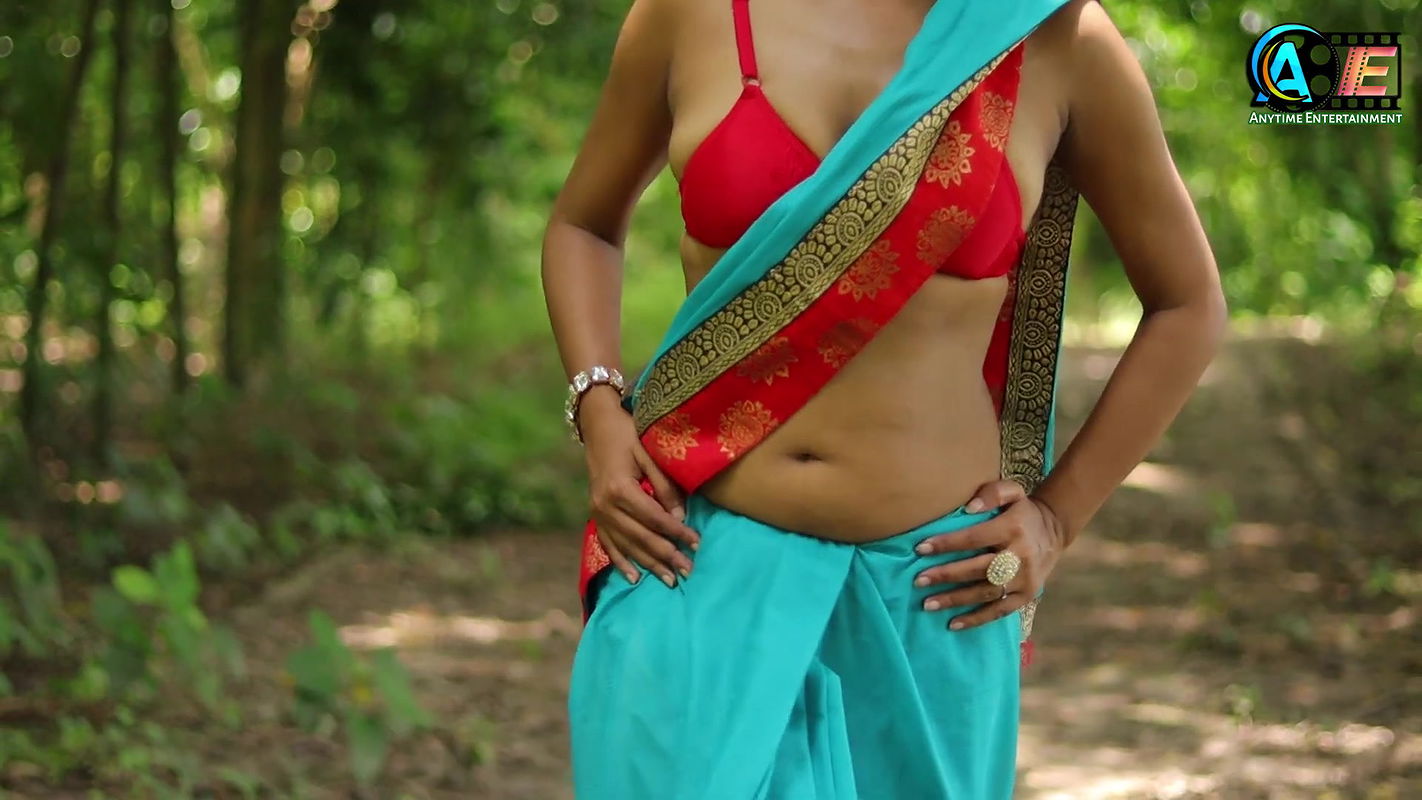 Hot And Bold Saree Video Shoot Hot Model Sriparna Clevles Show Saree Fashion Shoot Saree Shoot