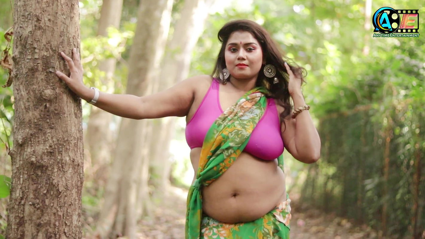 Hot And Bold Saree Video Shoot Model Debjani Navel Show Saree Shoot Saree Fashion Shoot