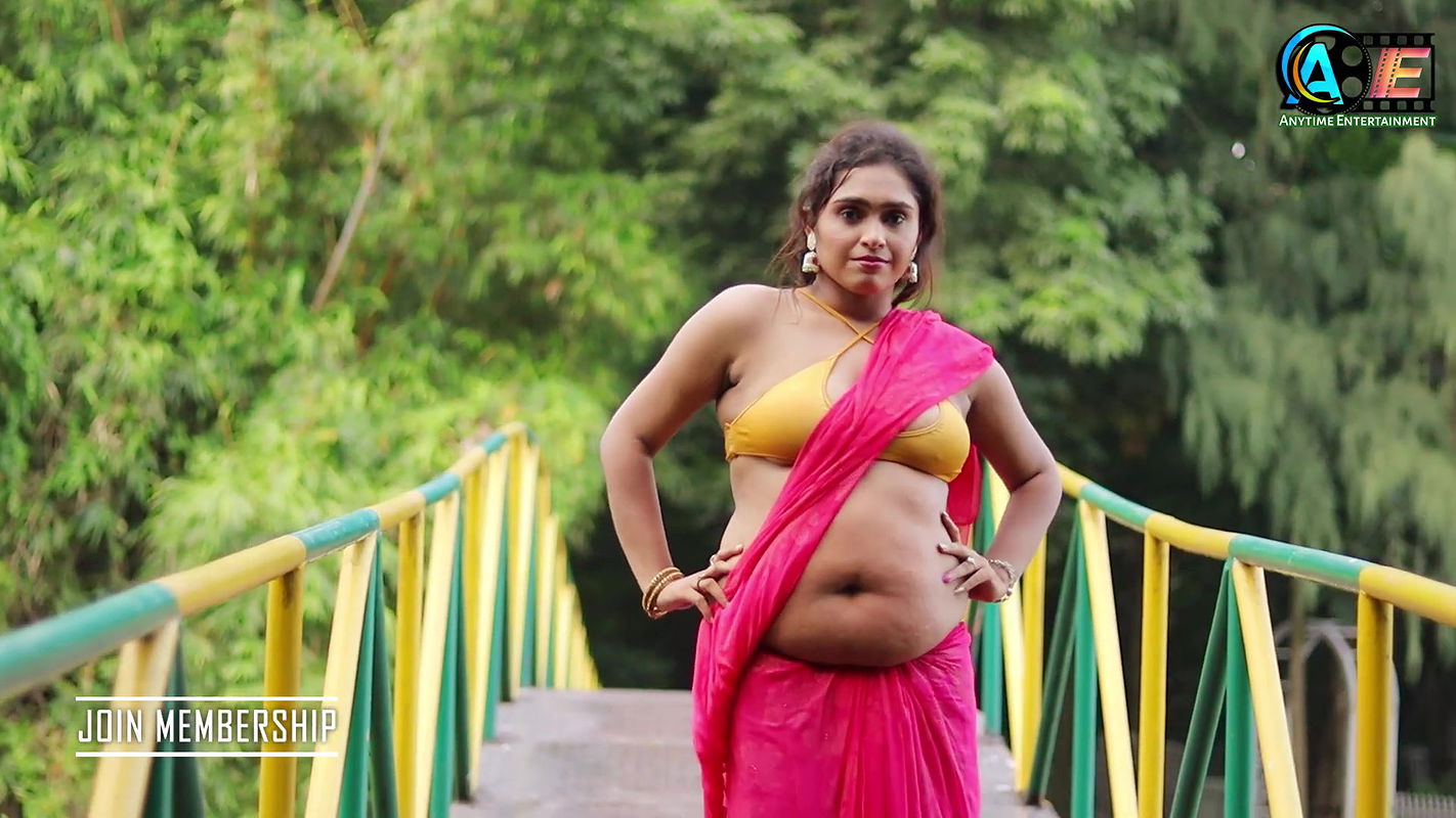 Hot Beautiful Indian Model Saree Shoot Model Arimita Navel Show Saree Shoot