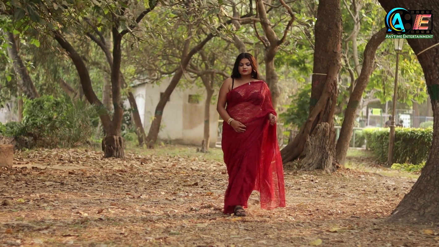 Hot Indian Model Aditi Navel Show Saree Shoot Saree Fashion Shoot Saree Video Shoot ।।