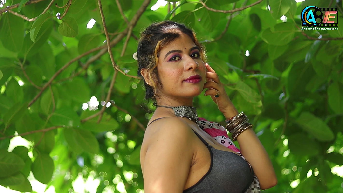 kayra exclusive hot saree video shoot bold saree shoot hot saree shoot saree fashion shoot