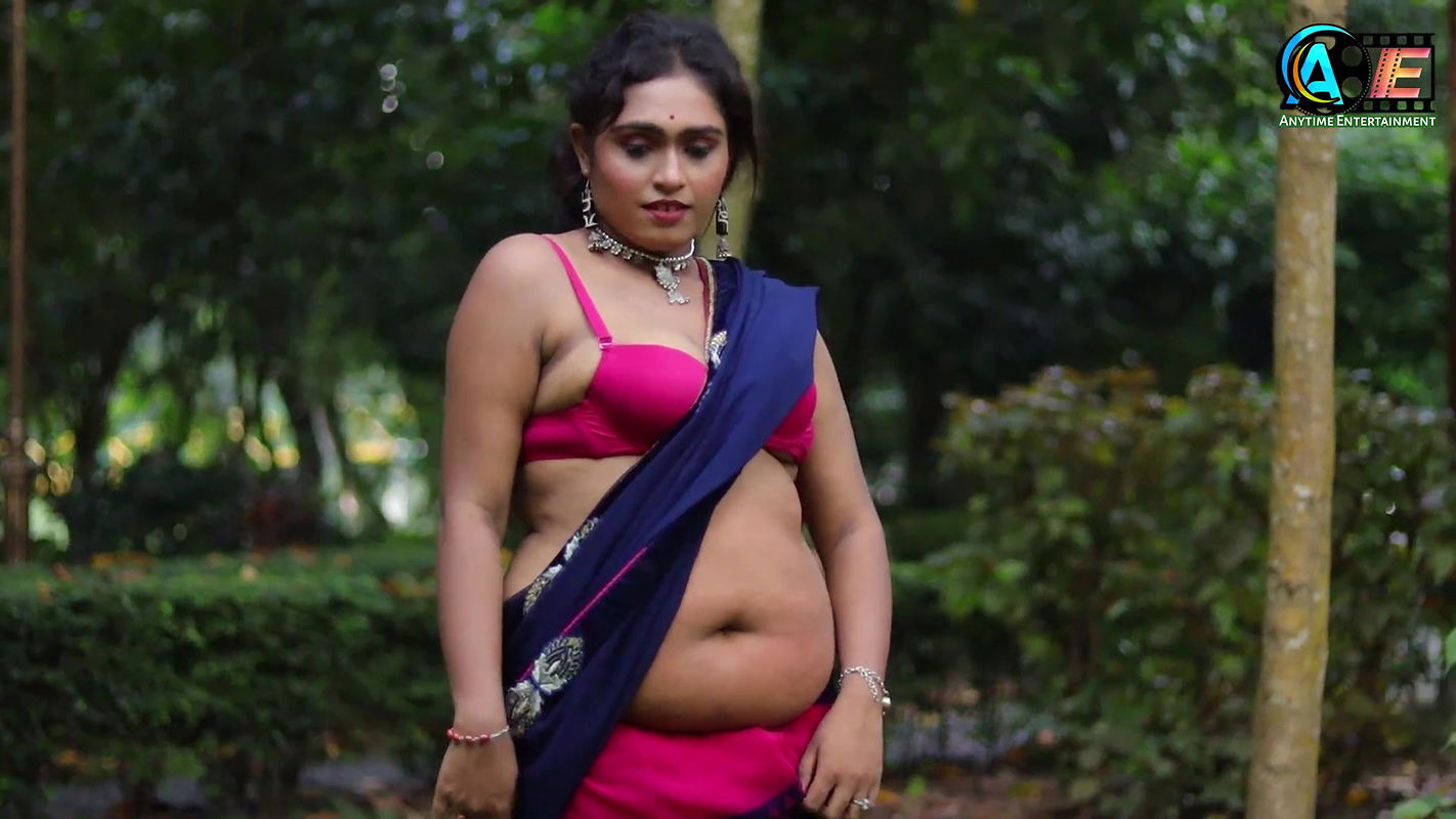 Arimita Hot And Bold Saree Video Shoot Model Cleavage Show Saree Shoot Saree Fashion Shoot