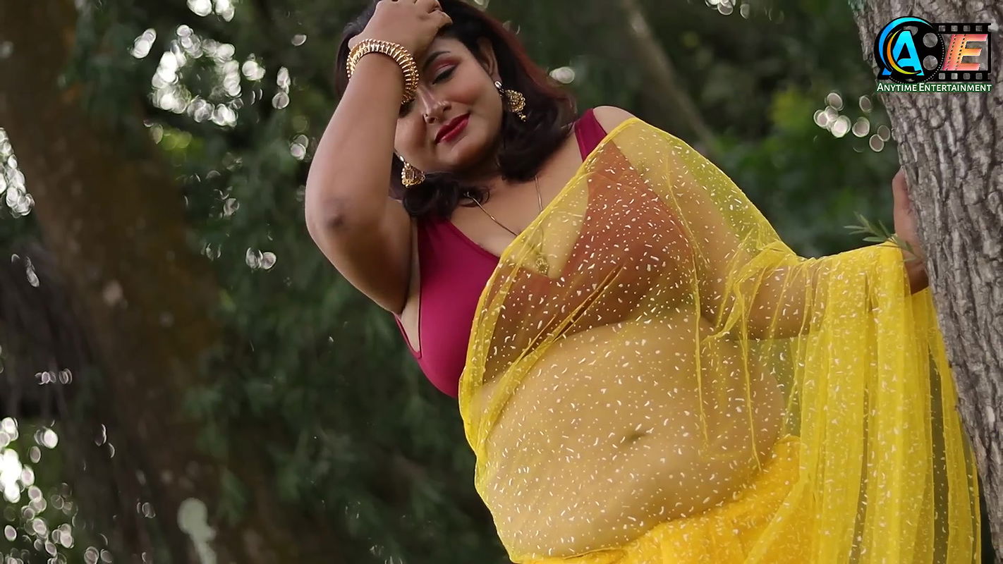 Babita Bhabhi Exclusive Saree Video Shoot Join ‘Membership’ For Exclusive Content