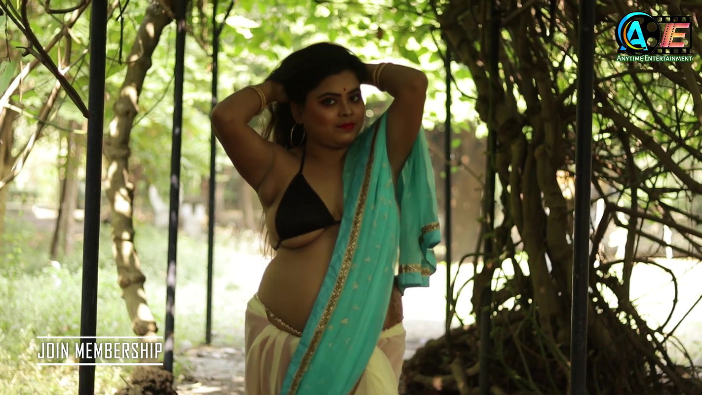 Bold Saree Shoot Hot Saree Shoot Healthy Chubby Model Kobita Exclusive Hot Navel Show