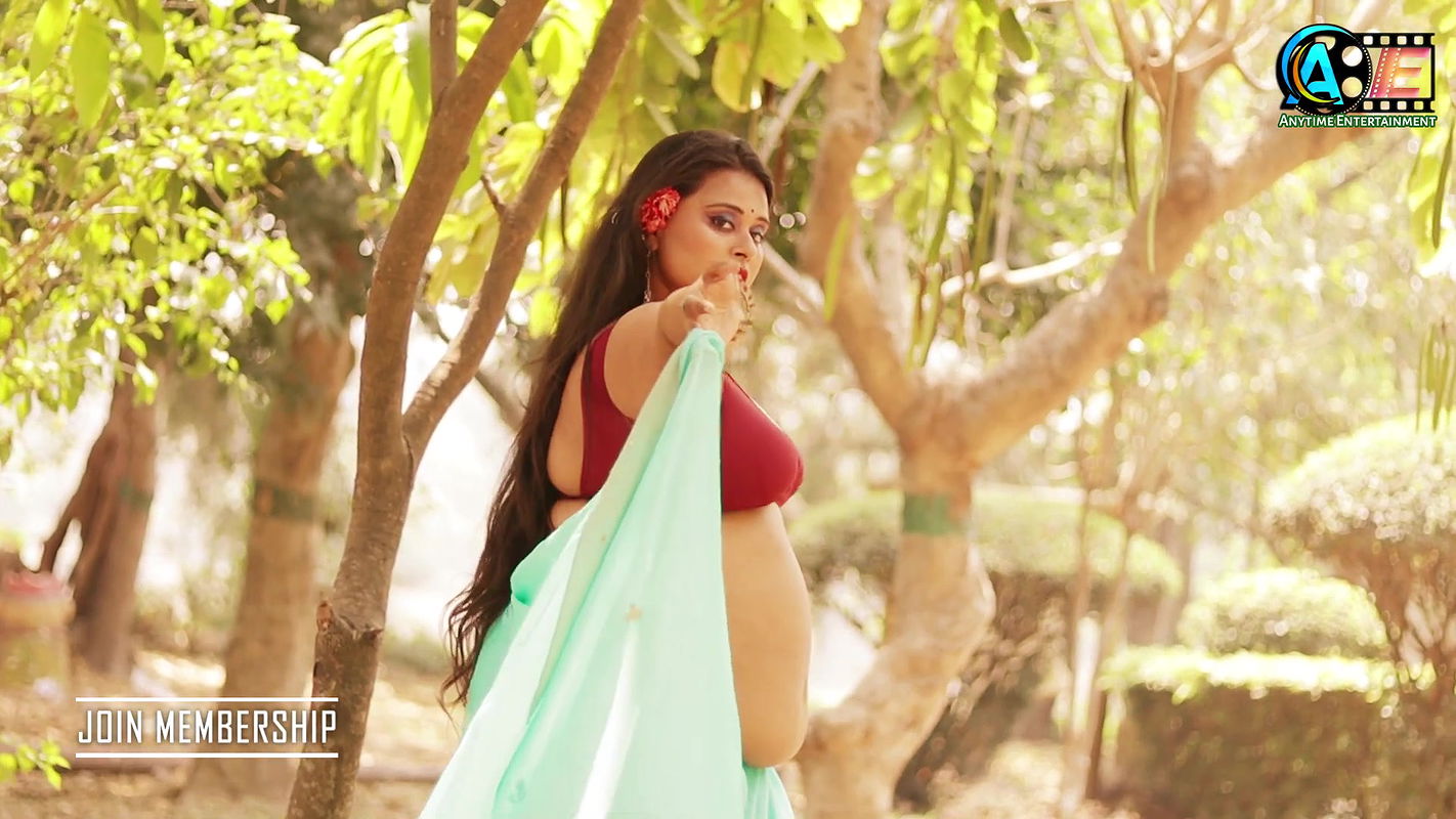 Bold Saree Shoot Hot Saree Shoot Healthy Chubby Model Moum Exclusive Hot Navel Show Videoshoot