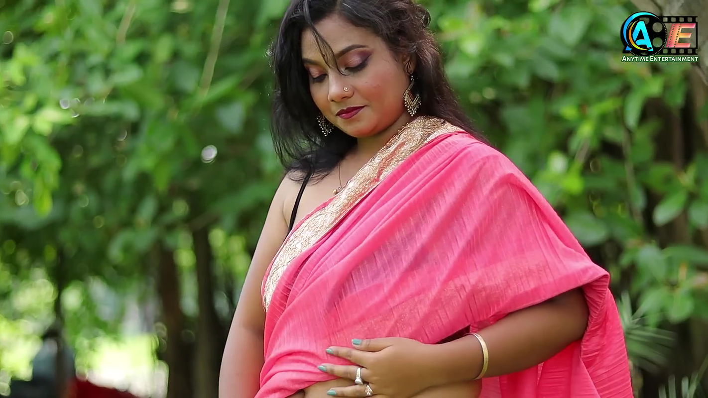 bold saree shoot hot saree shoot mousumi exclusive hot saree video shoot (1)