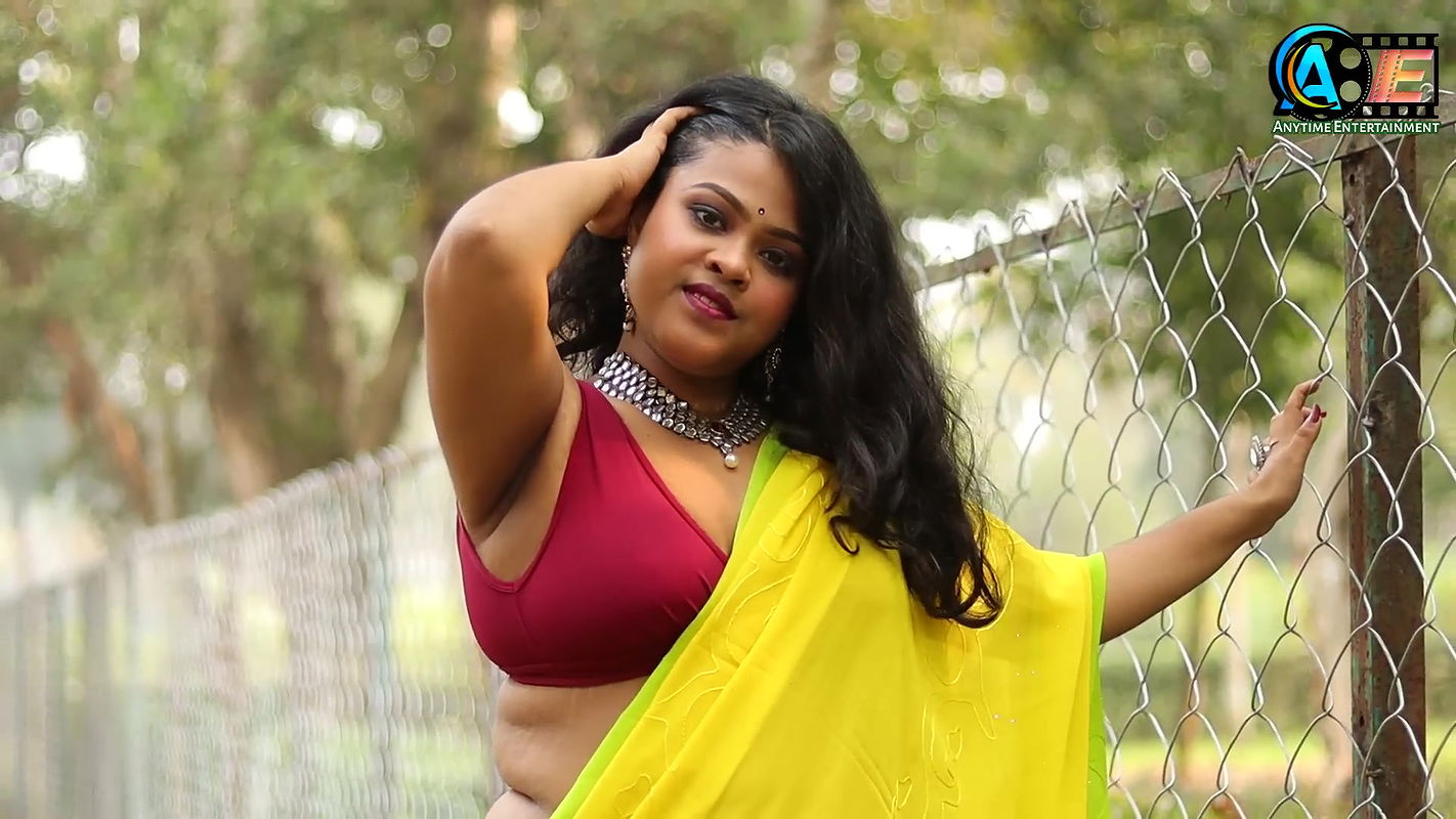 Bong Beauty Model Actress Bristi Saree Video Shoot Saree Fashion Shoot Saree Lover Shoot