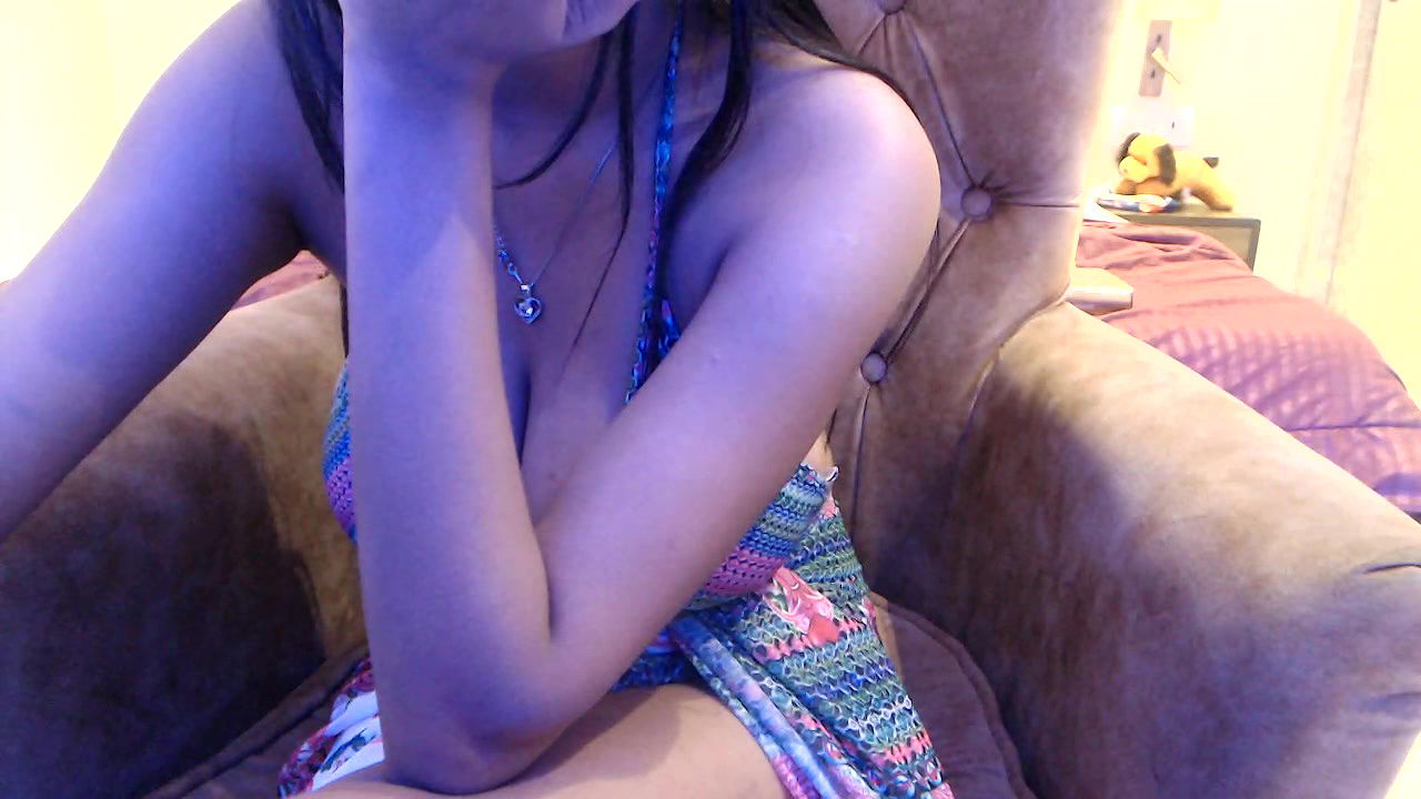 Stripchat-Public.Show-f-chhui_mui-2024.12.22.195204