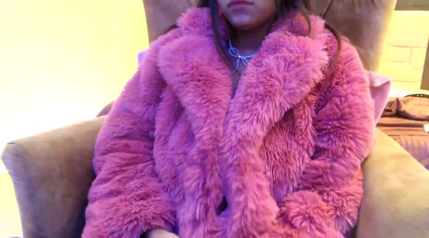 Stripchat-Public.Show-f-chhui_mui-2025.01.12.225428