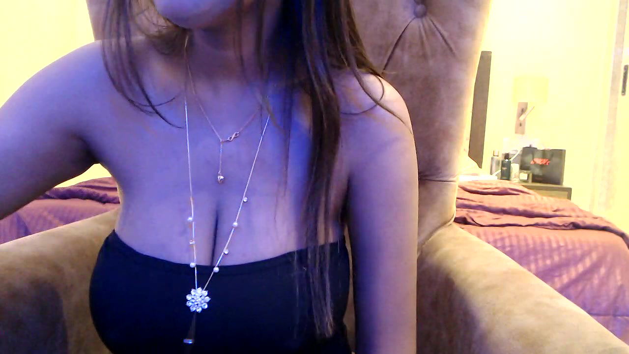 Stripchat-Public.Show-f-chhui_mui-2025.01.20.011743