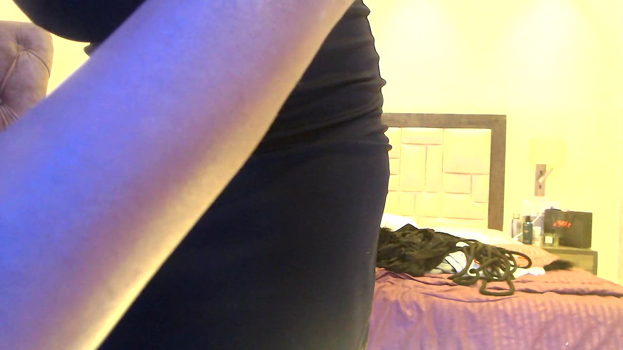 Stripchat-Public.Show-f-chhui_mui-2025.01.20.184041