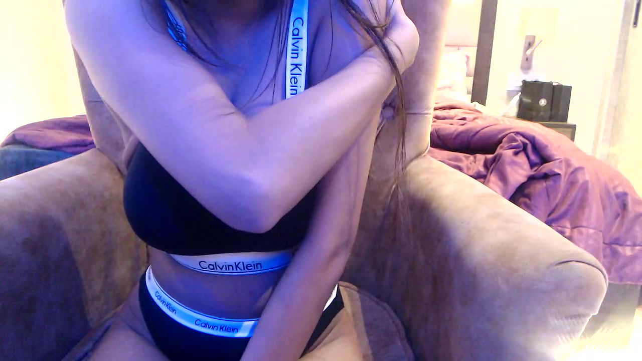 Stripchat-Public.Show-f-chhui_mui-2025.01.28.223008