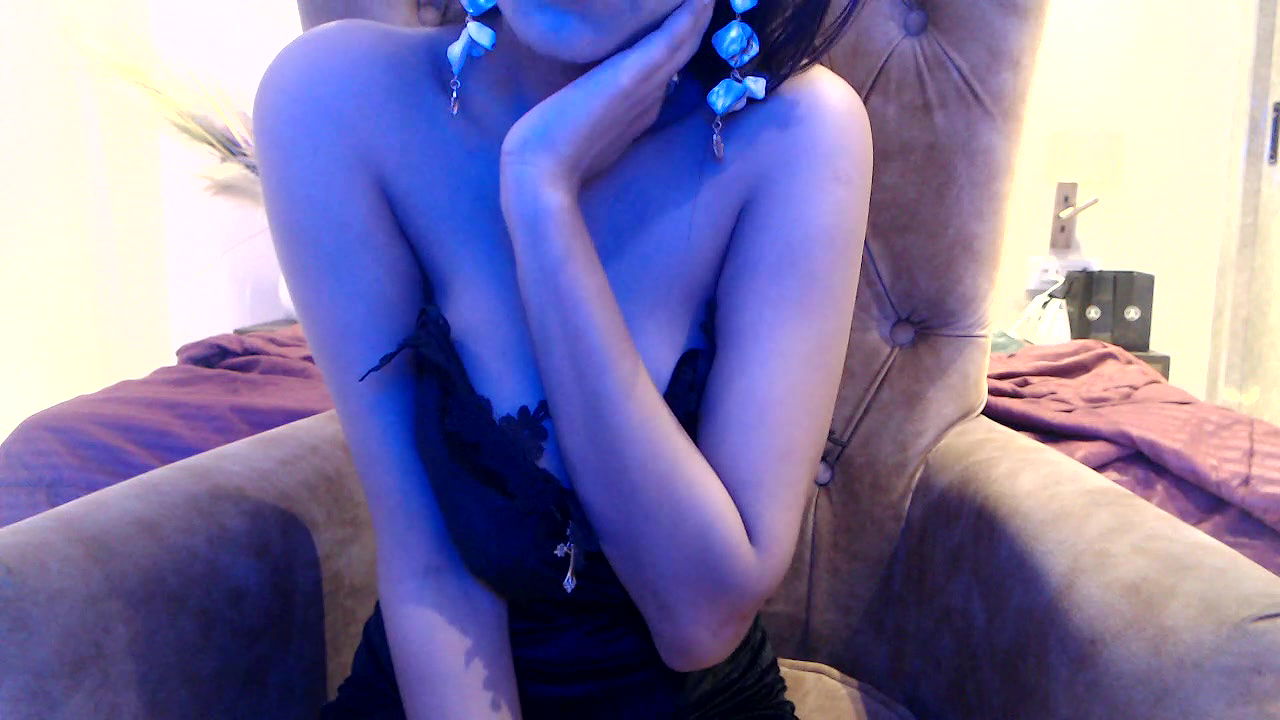 Stripchat-Public.Show-f-chhui_mui-2025.03.03.233617