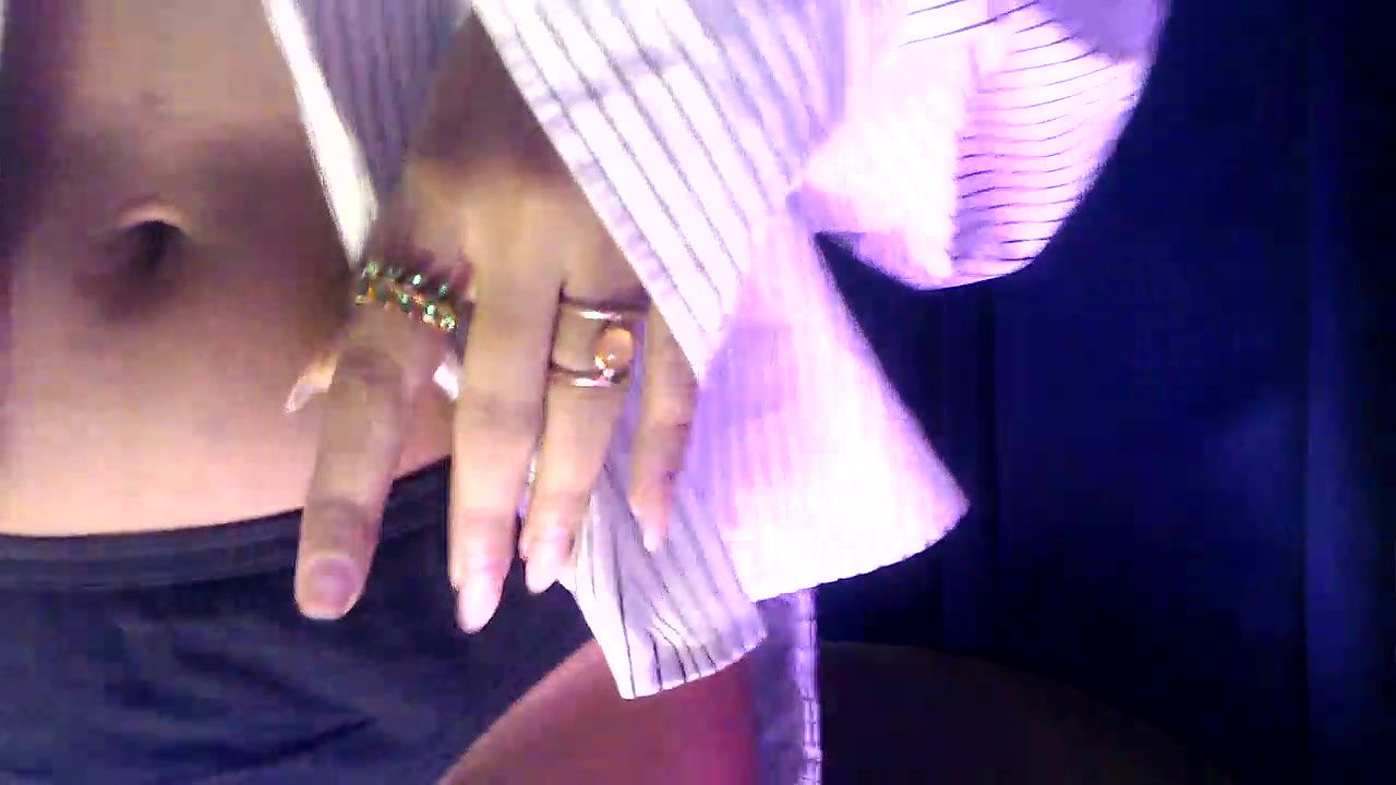 Stripchat-Public.Show-f-chhui_mui-2025.04.11.030305