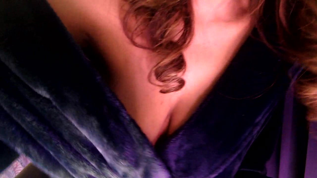 Stripchat-Public.Show-f-chhui_mui-2025.04.11.030305