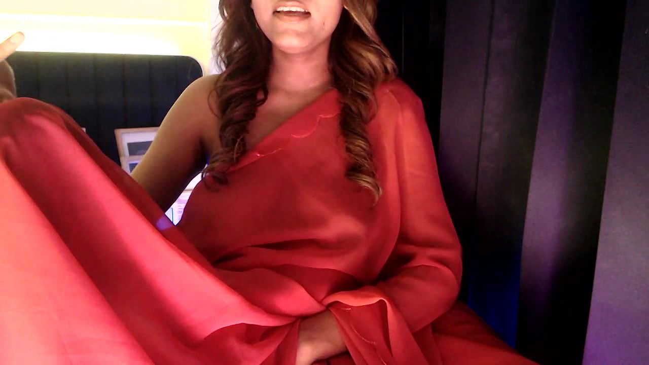 Stripchat-Public.Show-f-chhui_mui-2025.05.13.141228