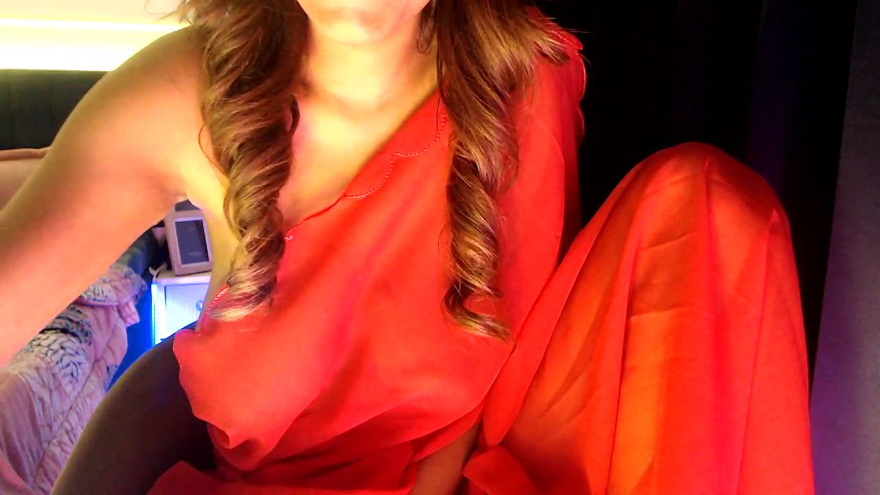 Stripchat-Public.Show-f-chhui_mui-2025.05.13.141228