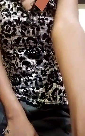Desi sexy bhabi smll boobs