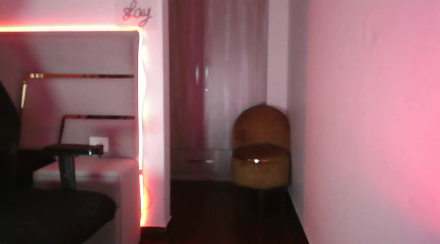 Stripchat-Public.Show-f-SunhariGirl-2025.04.03.043120