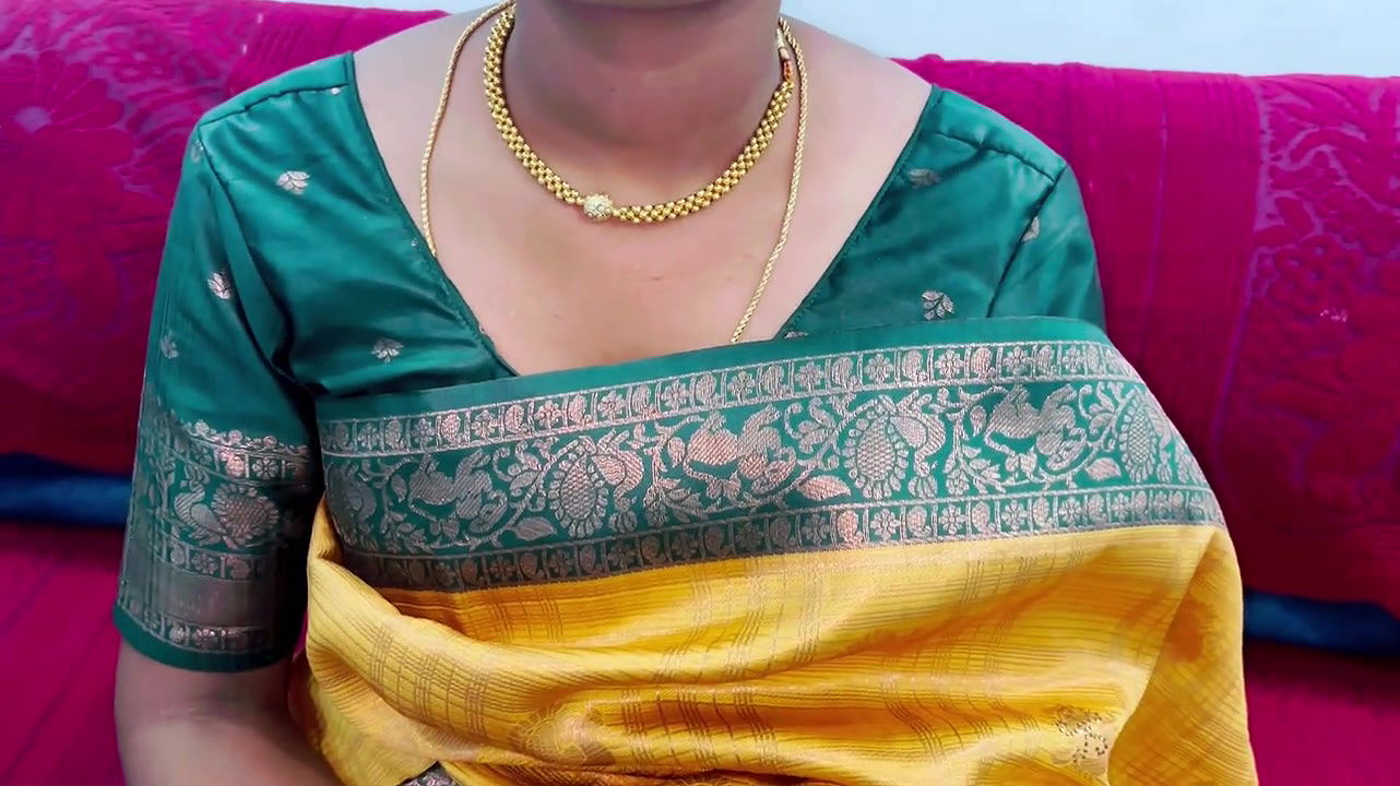 A Beautiful Aunty Invited Me for Sex