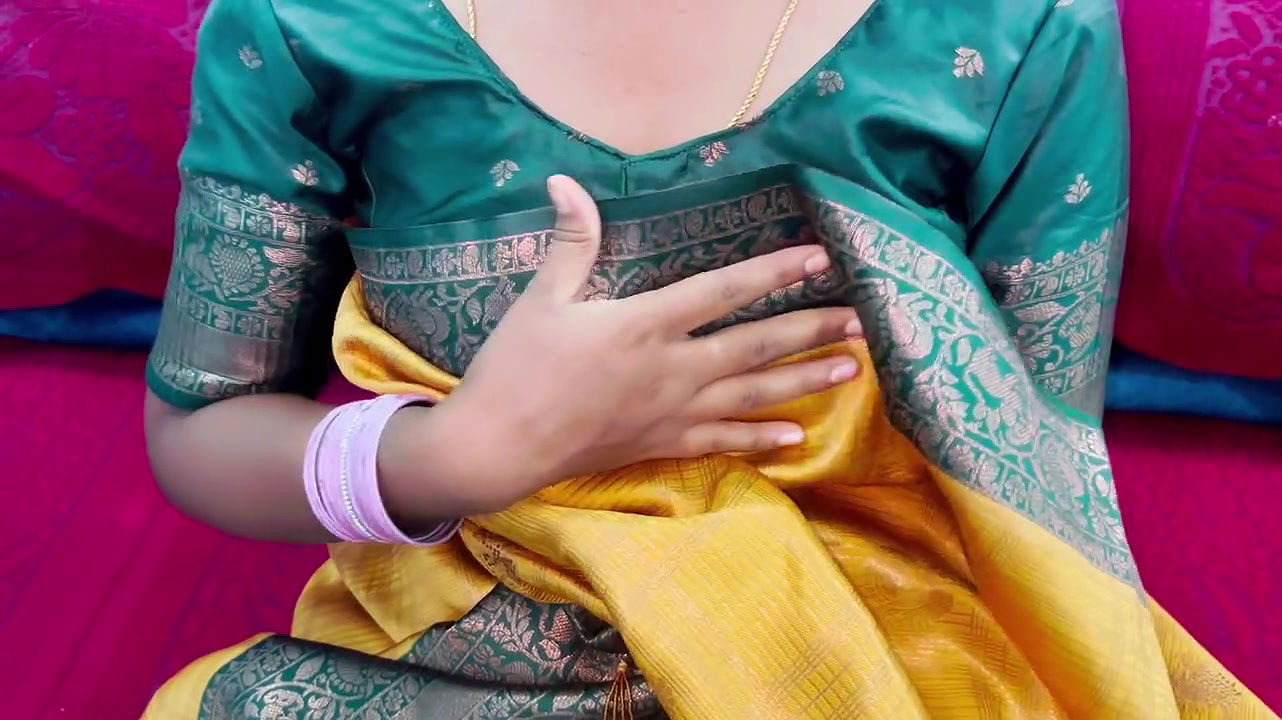 A Beautiful Aunty Invited Me for Sex