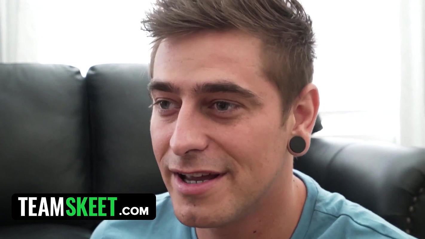 Cute Sluts Britt Blair and Madi Collins Make Out With Their Step Bros During Game Of Bottle -SisSwap