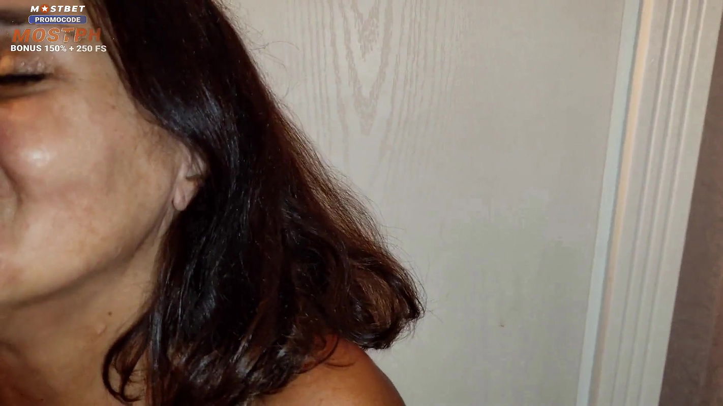 Double cum on my stepmom’s face before and after sex the holidays