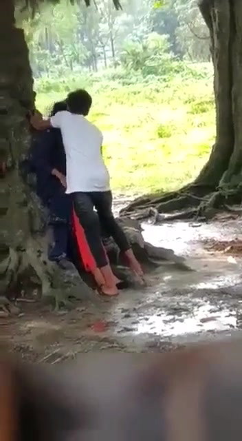 Hijabi Girl Outdoor Fingering By Lover