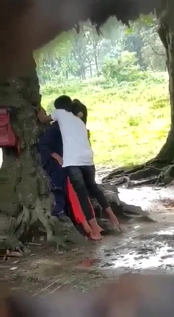 Hijabi Girl Outdoor Fingering By Lover