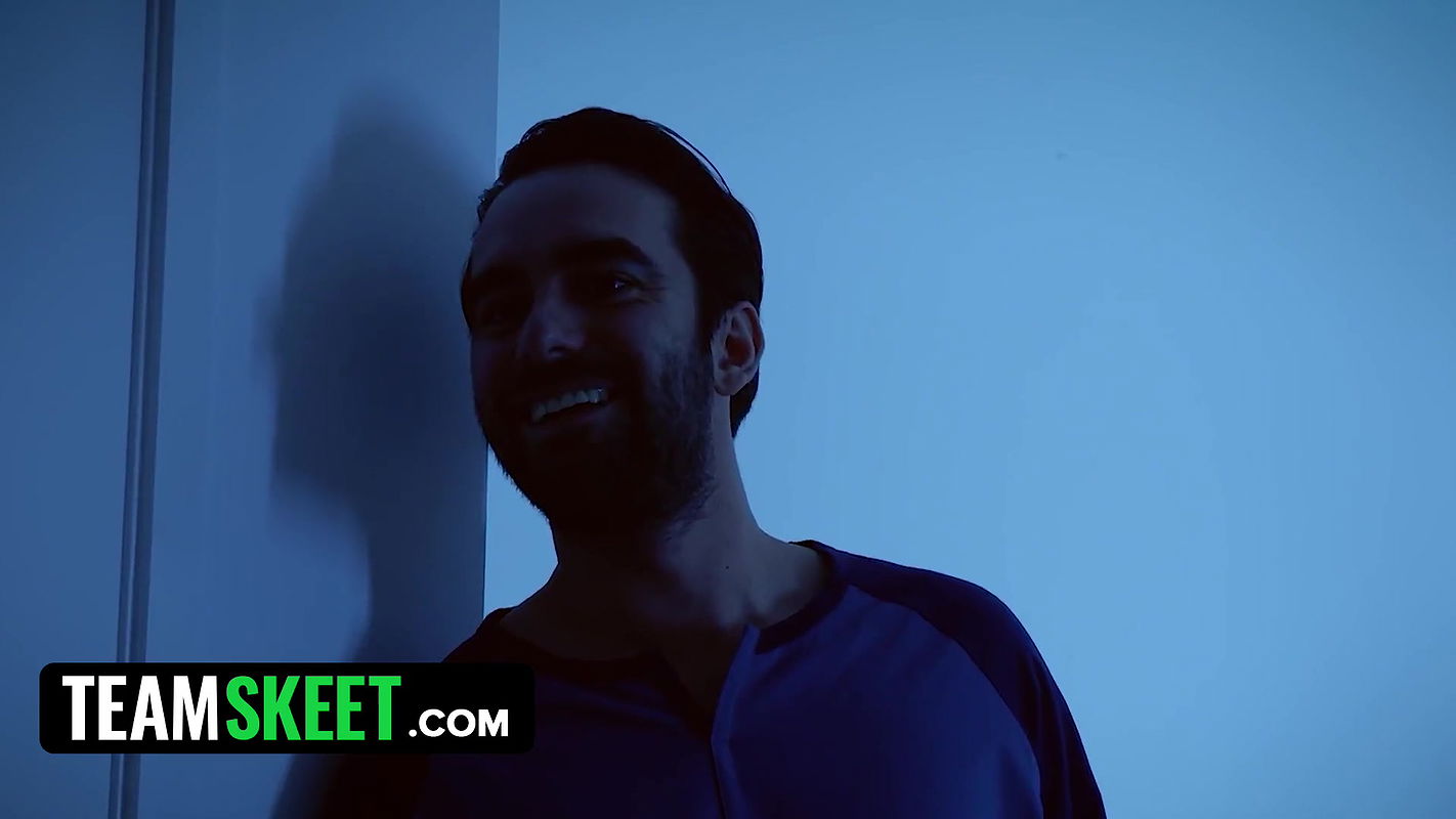 Hold the Moan Compilation – Bess Breast, River Lynn, Britt Blair, Numi Zarah & Callie Black