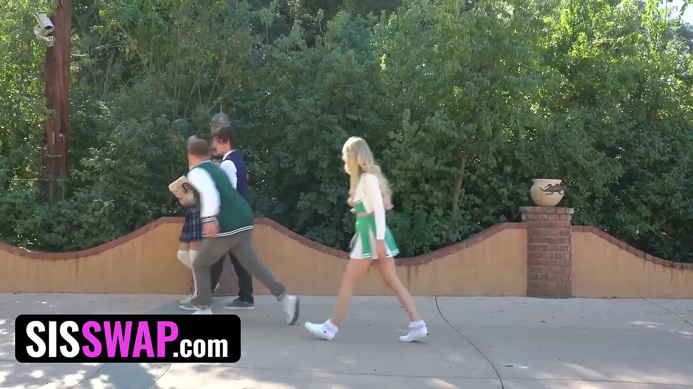 Sis Swap – Misbehaved Bullies Have To Give In To Their Enemies Sexual Desires To Keep Their Secrets