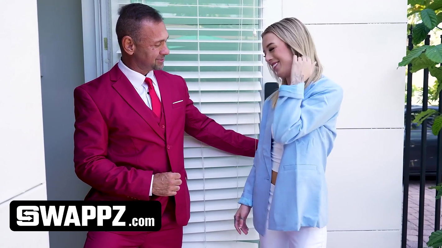 SWAPPZ – Job Interview Turns Into Teen Stepdaughter Swapping Foursome