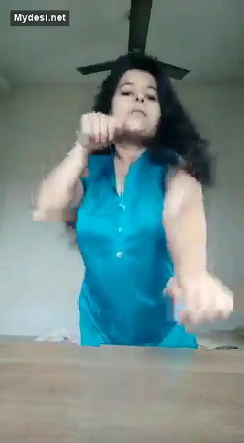 Sonali Banerjee Hot Sexy Dance