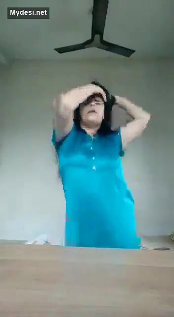 Sonali Banerjee Hot Sexy Dance