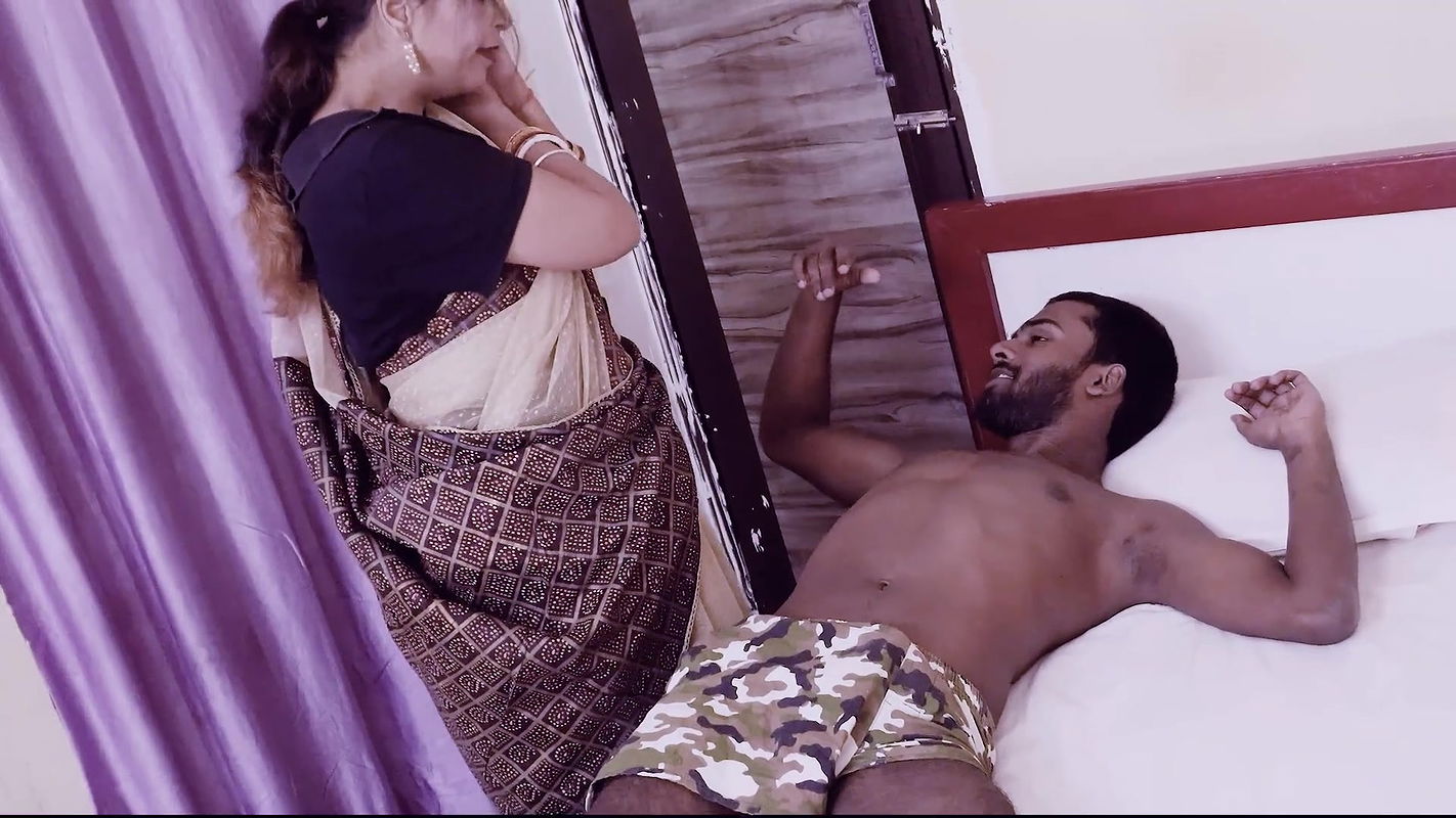 Hot Indian mom Fucked by naughty son Eating mom’s pussy