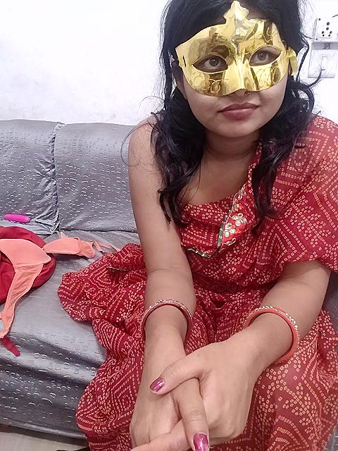 Stripchat-Public.Show-c-mahi69a-2025.03.14.172846