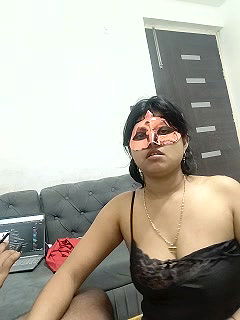 Stripchat-Public.Show-c-mahi69a-2025.03.25.195031