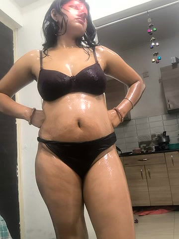 Stripchat-Public.Show-c-mahi69a-2025.03.27.200755