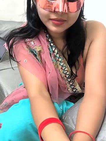 Stripchat-Public.Show-c-mahi69a-2025.04.01.175300