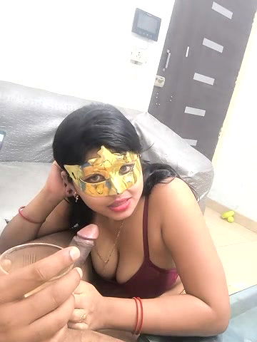 Stripchat-Public.Show-c-mahi69a-2025.04.14.174019