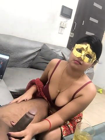 Stripchat-Public.Show-c-mahi69a-2025.04.14.174019