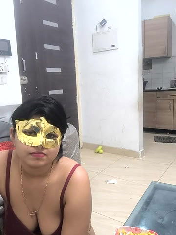 Stripchat-Public.Show-c-mahi69a-2025.04.14.181757