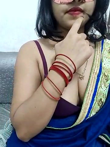 Stripchat-Public.Show-c-mahi69a-2025.04.15.180923