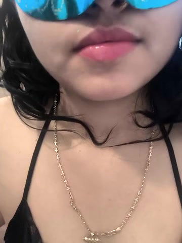 Stripchat-Public.Show-c-mahi69a-2025.04.18.113144