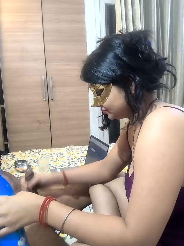 Stripchat-Public.Show-c-mahi69a-2025.04.27.214942