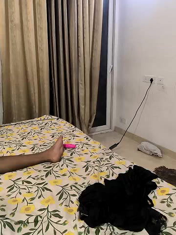 Stripchat-Public.Show-c-mahi69a-2025.04.30.175606